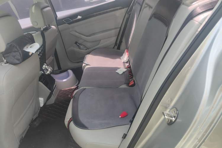 Used Volkswagen Magotan 2017 330TSI DSG Luxury Model