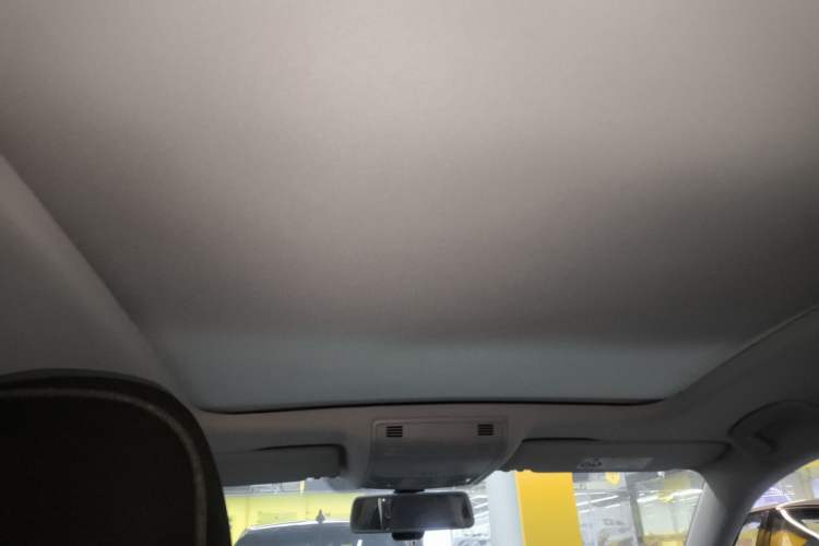 Used Volkswagen Sagitar 2023 200TSI Manual Flyover Edition Headliner