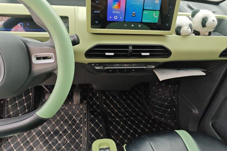 Used Geely Galaxy Panda 2023 Panda Mini New Year Edition Treasure Bear