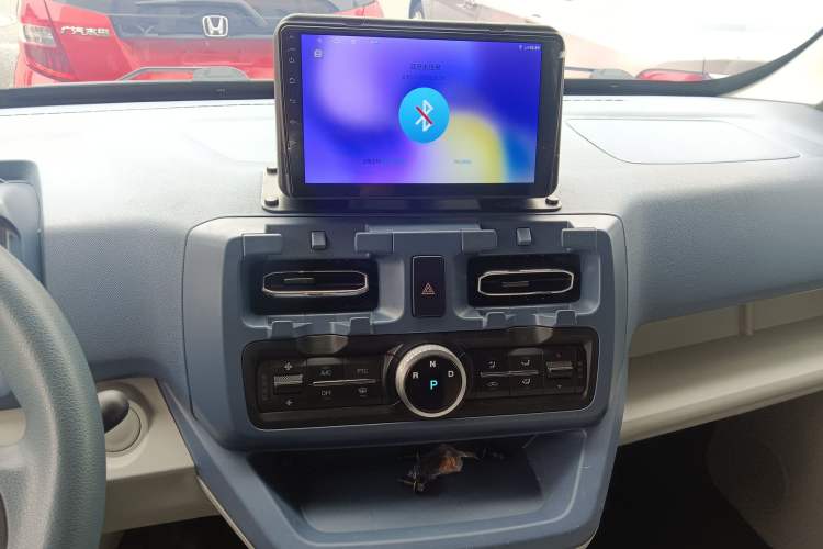 Used SRM New Energy E3 2025 Fudi 310KM Practical Passenger Vehicle
