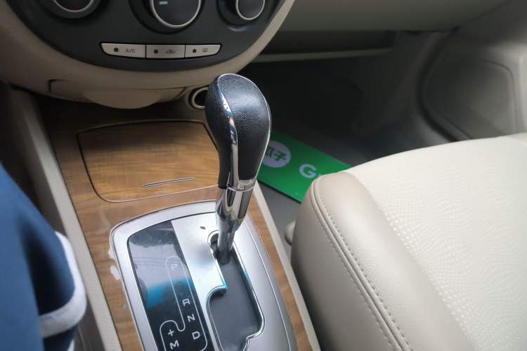 Used Buick Excelle 2015 1.5L Automatic Classic Model Gear Lever