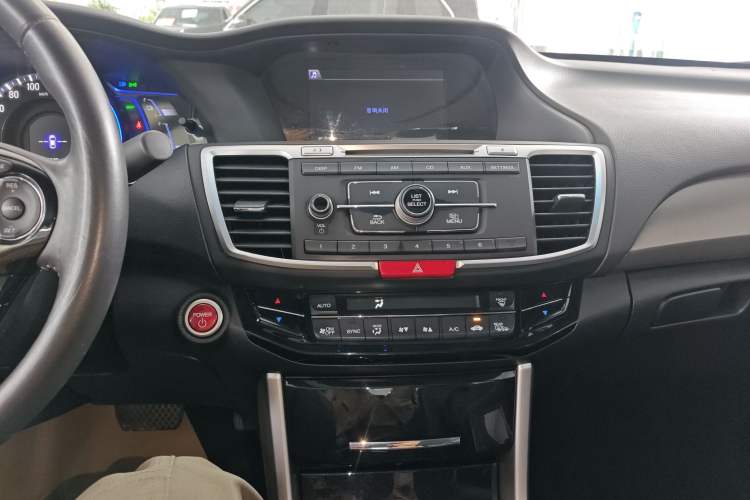 Used Honda Accord 2016 Hybrid 2.0L Sharp Edition Audio And AC Panel