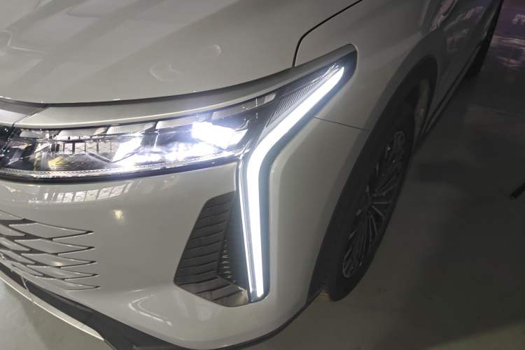 Used EXEED Stellar C-DM 2024 1.5T Long-Range Pro
