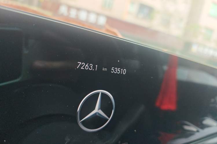 Used Mercedes-Benz GLA 2020 GLA 200 Odometer Close Up