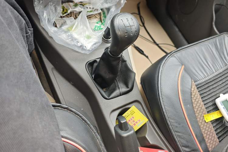 Used Wuling Hongguang 2018 1.5L Classic S Standard Model Gear Lever