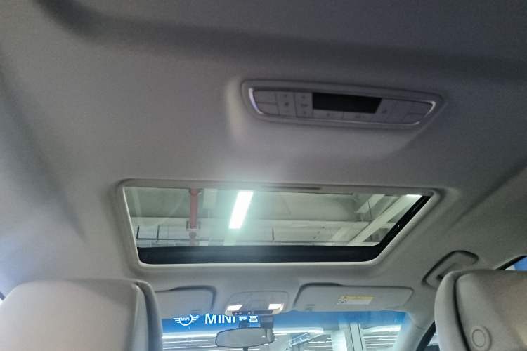 Used Buick GL8 2023 ES Lu Zun Comfort Model Headliner