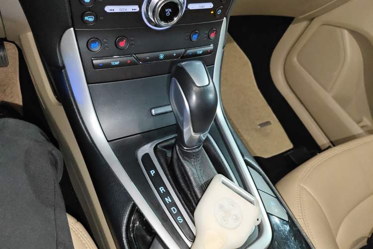 Used Ford Edge 2016 EcoBoost 245 Two-Wheel-Drive Titanium 5-Seater