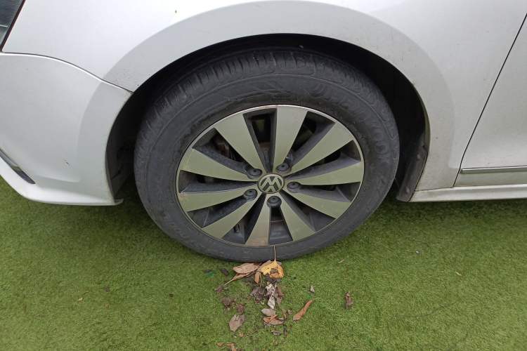 Used Volkswagen Sagitar 2017 230TSI Automatic Comfort Version