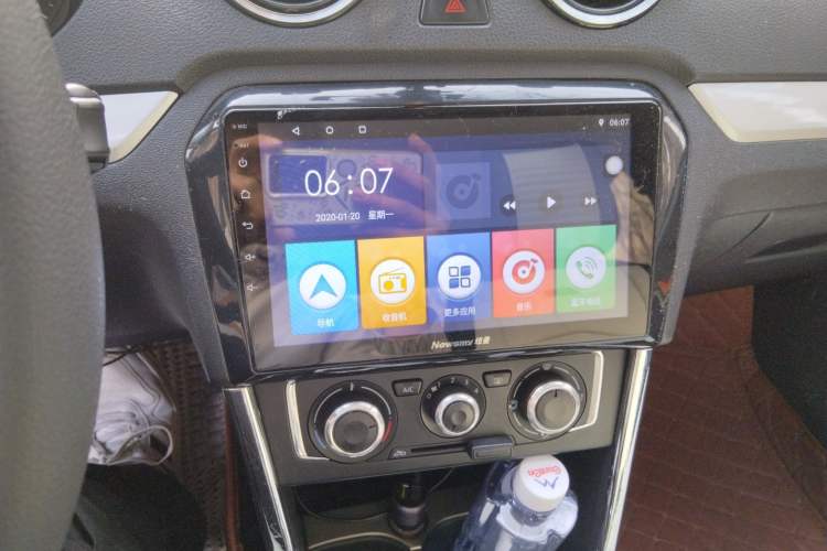 Used Volkswagen Jetta 2013 1.6L Manual Comfort Model Audio And AC Panel