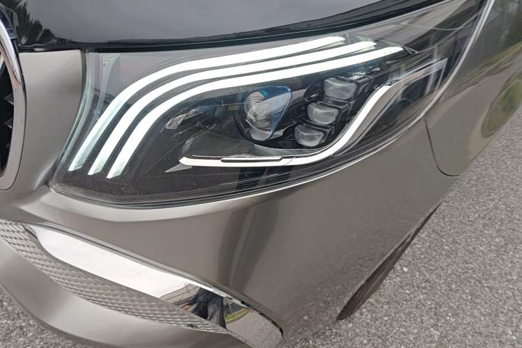 Used Mercedes-Benz Vito 2021 2.0T Business Version 7 Seats Left Front Headlight