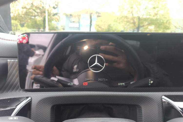 Used Mercedes-Benz A-Class 2022 Revised Version A 200 L Sport Sedan Fashionable Style
