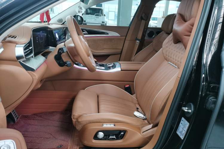 Used Hongqi H9 2023 2.0T Smart Connect Flagship Edition
