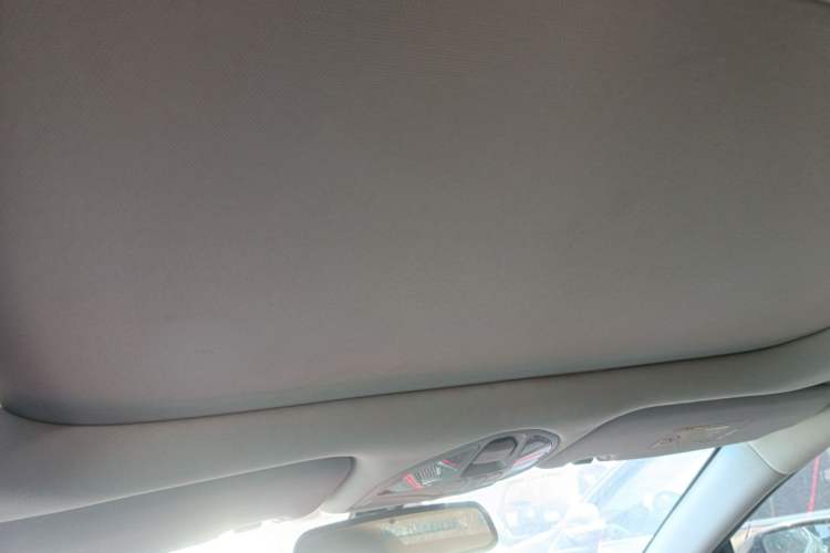 Used Hyundai Santa Fe 2015 2.0T Automatic Two-Wheel Drive Smart Version 5 Seats