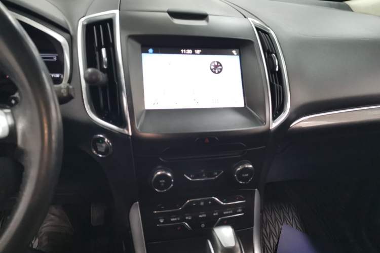 Used Ford Edge 2018 EcoBoost 245 Two-Wheel-Drive Titanium 7-Seater China V Standard Audio And AC Panel