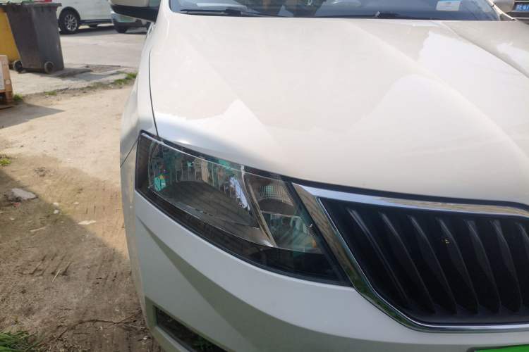 Used Skoda Rapid Spaceback 2018 1.6L Automatic Comfort Edition