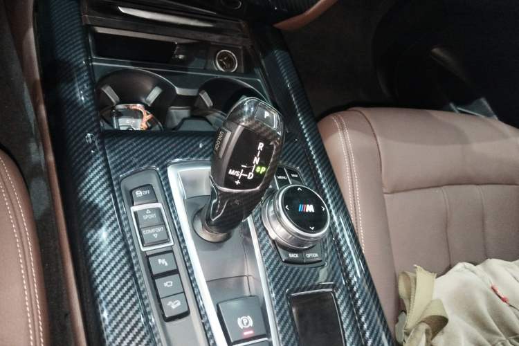 Used BMW X5 2017 xDrive28i
