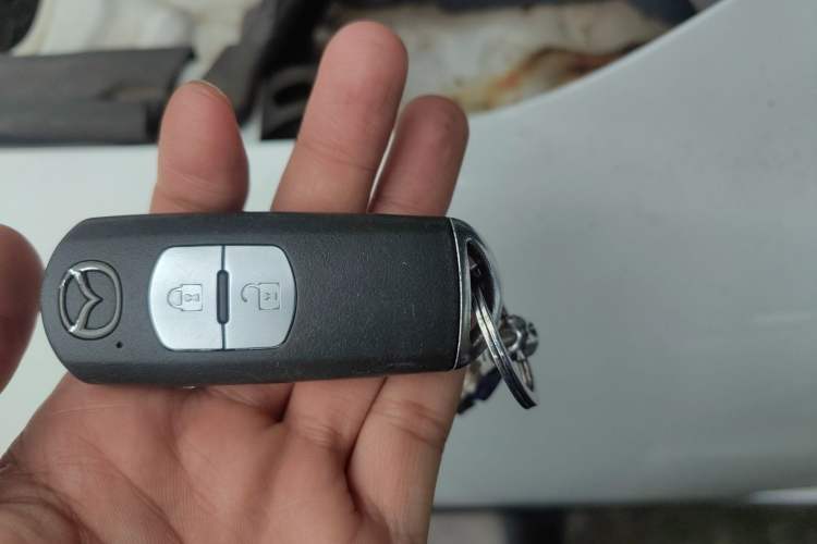 Used Mazda CX-5 2015 2.0L Automatic Two-Wheel Drive Urban Version Vehicle Key