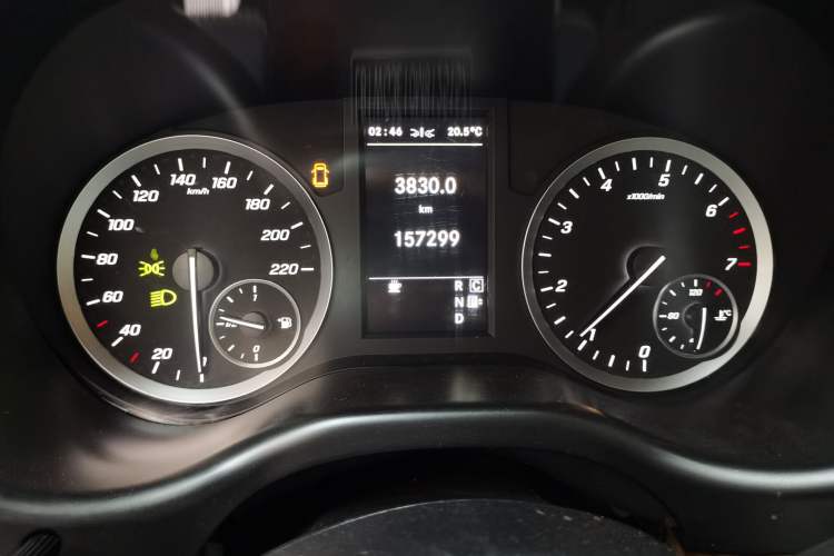 Used Mercedes-Benz V-Class 2021 V 260 L Long Wheelbase Prestige Edition Odometer Close Up