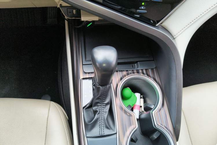 Used Toyota Camry 2019 Revised Version 2.0G Luxury Edition