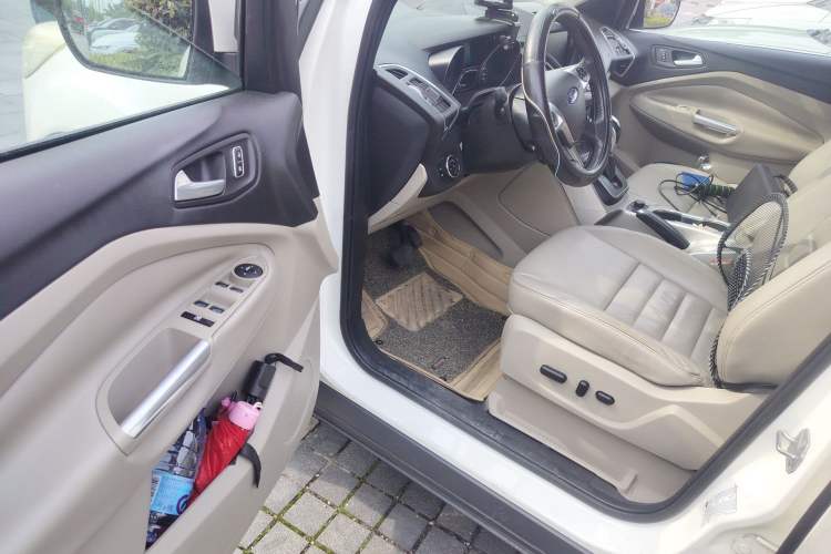 Used Ford Kuga 2013 1.6L GTDi 4x4 Elite Model
