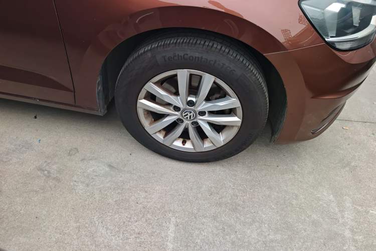 Used Volkswagen Touran 2016 Volkswagen Touran L 280TSI Manual Comfort Edition
