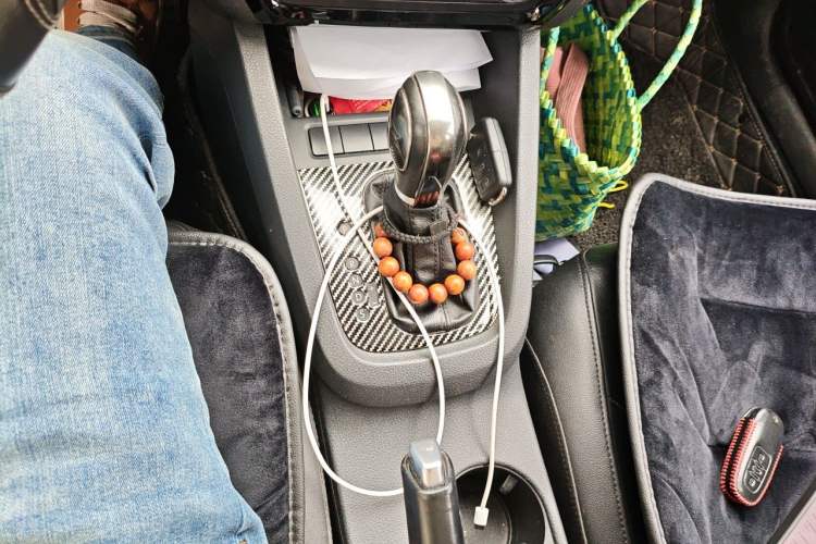 Used Volkswagen Sagitar 2014 Revised Version 1.4TSI Automatic Luxury Edition Gear Lever