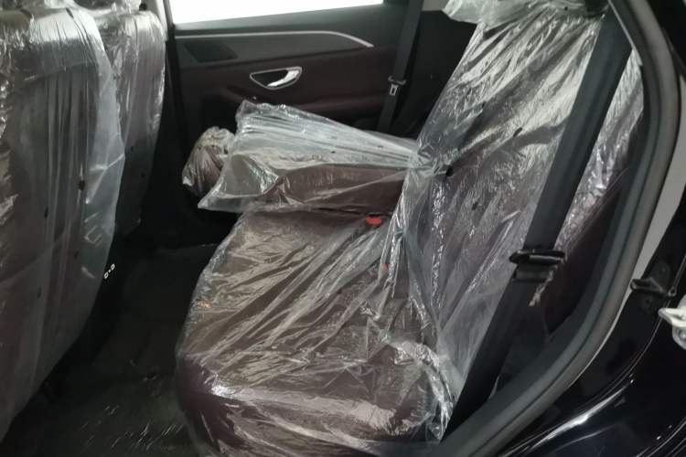 Used JETOUR X90 PLUS 2025 1.6TD DCT Luxury Edition 7-Seater
