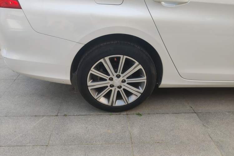 Used Peugeot 408 2018 Revised 350THP Automatic Luxury Edition
