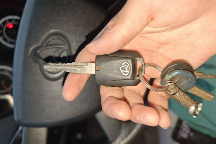 Used CHANGAN KAICHENG Ruixing M60 2023 1.5L GDI Comfort-Class Passenger Vehicle 6/7 Seats