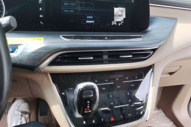 Used Buick GL8 2020 ES Land Cruiser 653T Luxury Model Audio And AC Panel