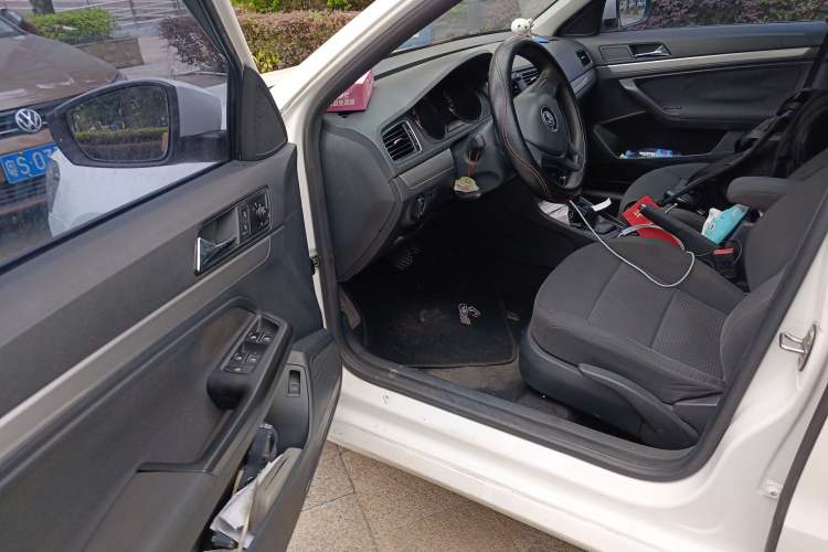 Used Volkswagen Lavida 2017 1.6L Automatic Fashion Edition
