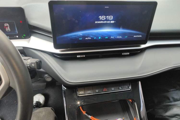 Used Haval H6 2021 3rd Generation 2.0T Automatic Two-Wheel Drive Max Audio And AC Panel