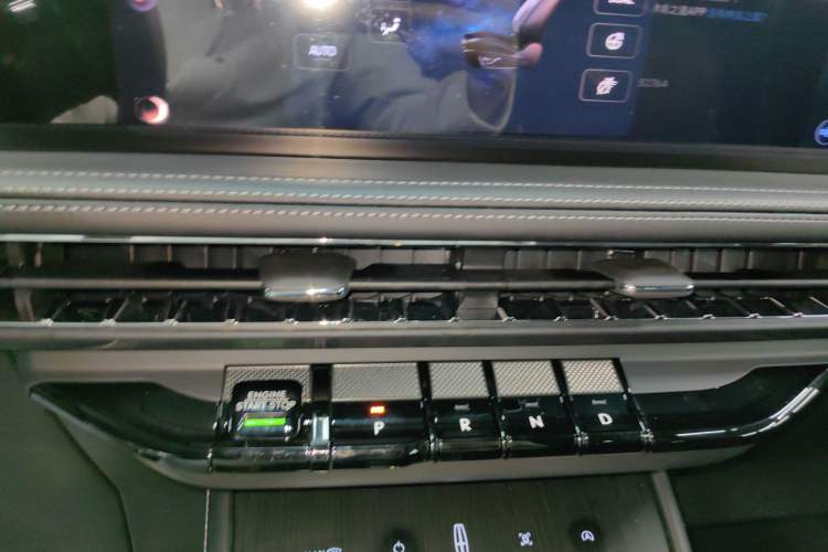 Used Lincoln Corsair 2023 2.0T Two-Wheel Drive Luxury Edition
