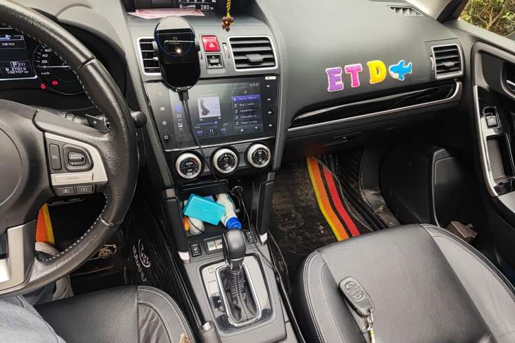 Used Subaru Forester 2018 2.0i Fashion Navigation Edition Audio And AC Panel