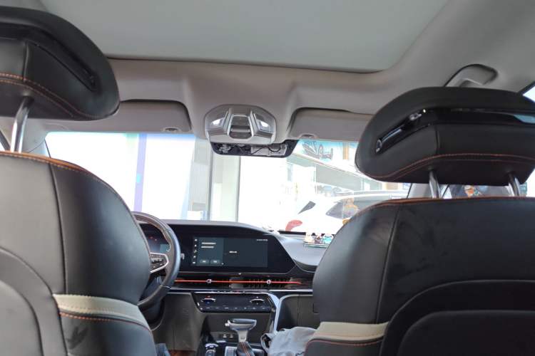 Used Baojun RC-6 2019 1.5T CVT 24-Hour Online Prestige Edition Headliner