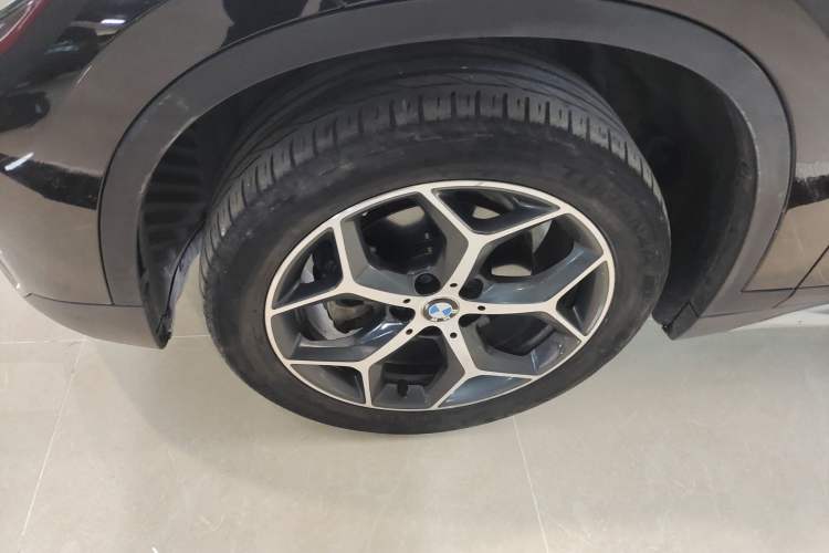 Used BMW X1 2018 sDrive18Li Luxury Model
