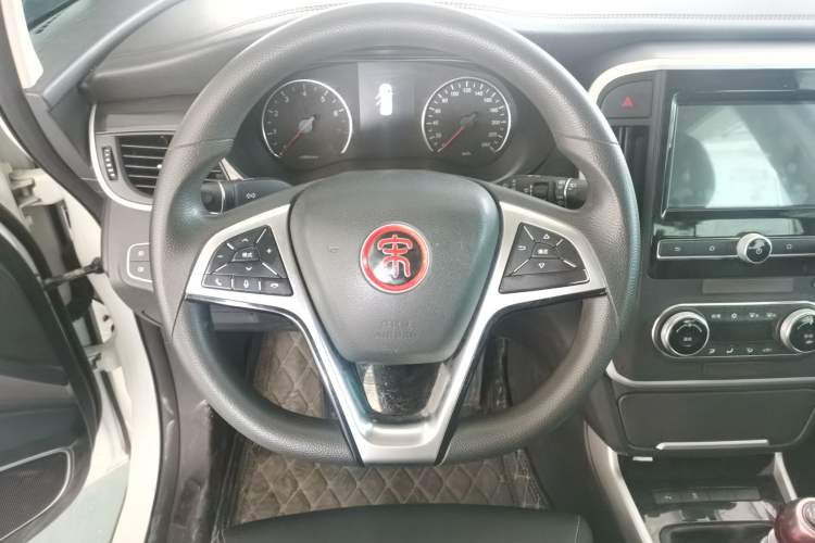 Used BYD Song MAX 2017 1.5T Manual Smart Connect Luxury 7-Seater