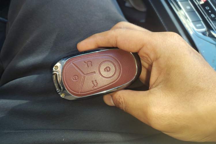 Used Wuling Victory 2020 1.5T CVT Flagship Edition Vehicle Key