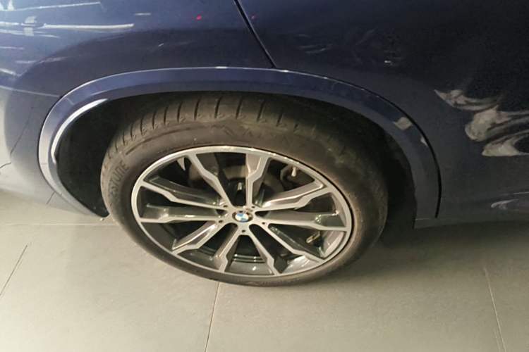 Used BMW X3 2022 Second Facelift xDrive30i Leading Edition M Night Sky Package
