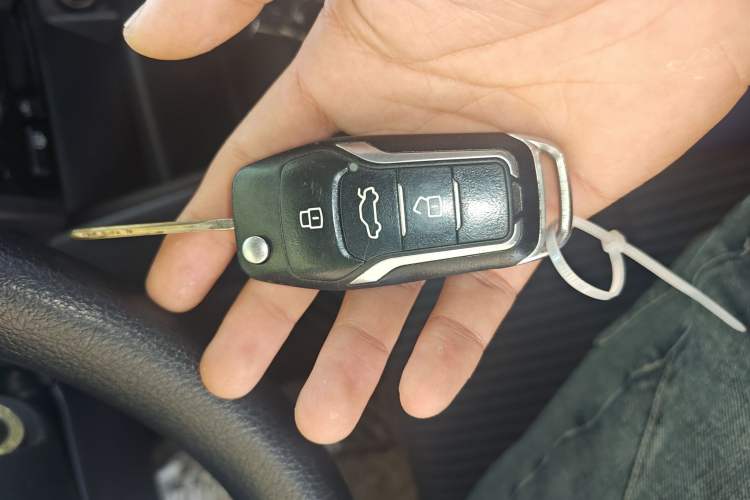 Used Toyota YARiS L Zhi Xuan 2016 Revised 1.5G CVT Xuan Dong Edition
