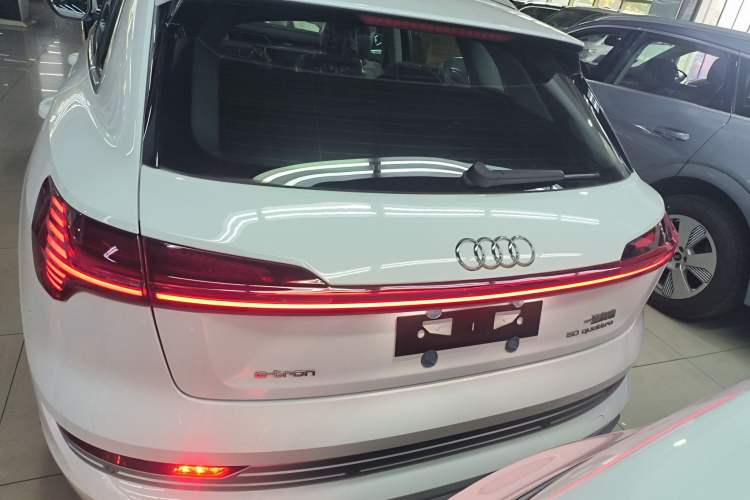 Used Audi e-tron 2021 50 quattro Luxury Edition