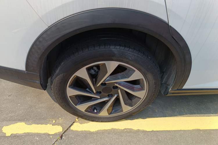 Used Dongfeng Aeolus Yixuan GS 2020 230T Automatic Cool Edition Right Rear Wheel Hub
