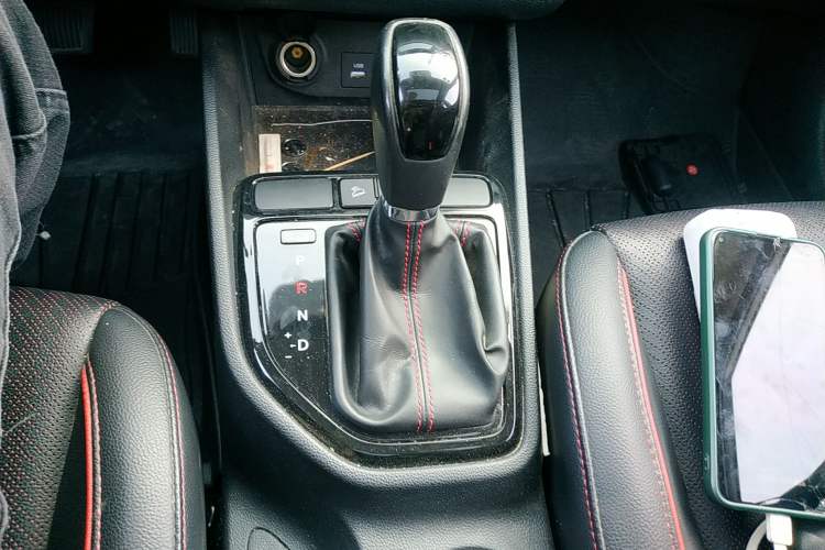 Used Hyundai ix25 2017 1.4T Automatic Smart Version
