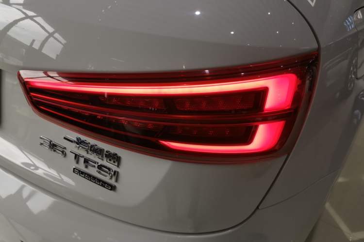 Used Audi Q3 2017 35 TFSI quattro all-wheel drive fashion model
