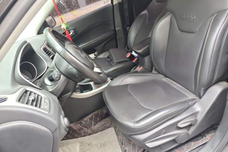 Used Jeep Compass 2017 200T Automatic Family Edition Left Front Seat