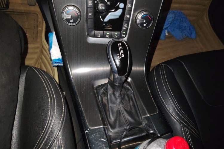 Used Volvo XC60 2015 T5 AWD Zhiyuan Edition
