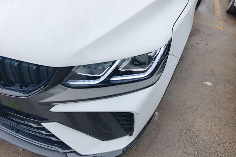 Used Geely Auto Coolray 2023 1.5T DCT Platinum Edition Left Front Headlight