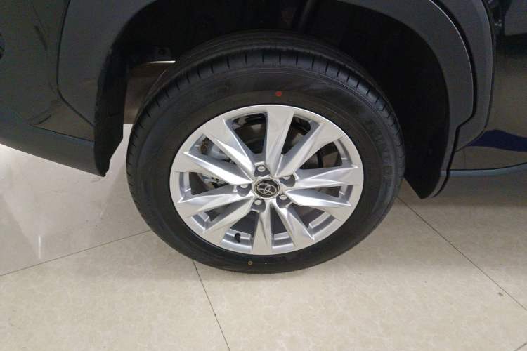 Used Toyota Corolla Cross 2026 Model 2.0L Pioneer Edition Exterior 5