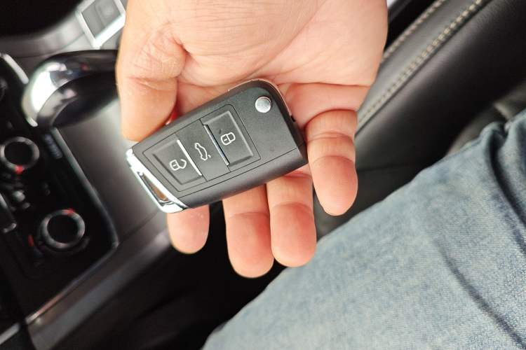 Used Volkswagen Passat 2017 330TSI DSG Luxury Edition
