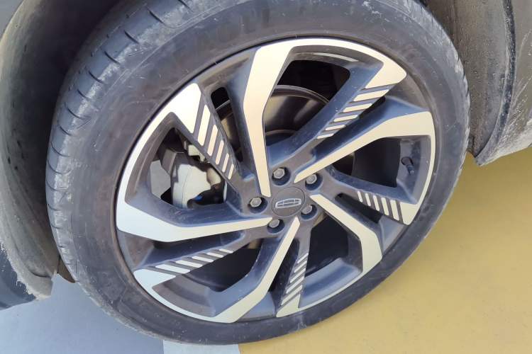 Used Geely Auto Monjaro L 2021 2.0TD DCT EVO Two-Wheel Drive Smart Luxury Version Left Front Wheel Hub